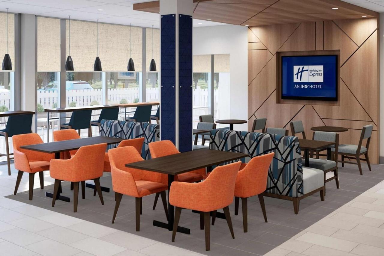 Holiday Inn Express & Suites - Hollister By Ihg Экстерьер фото