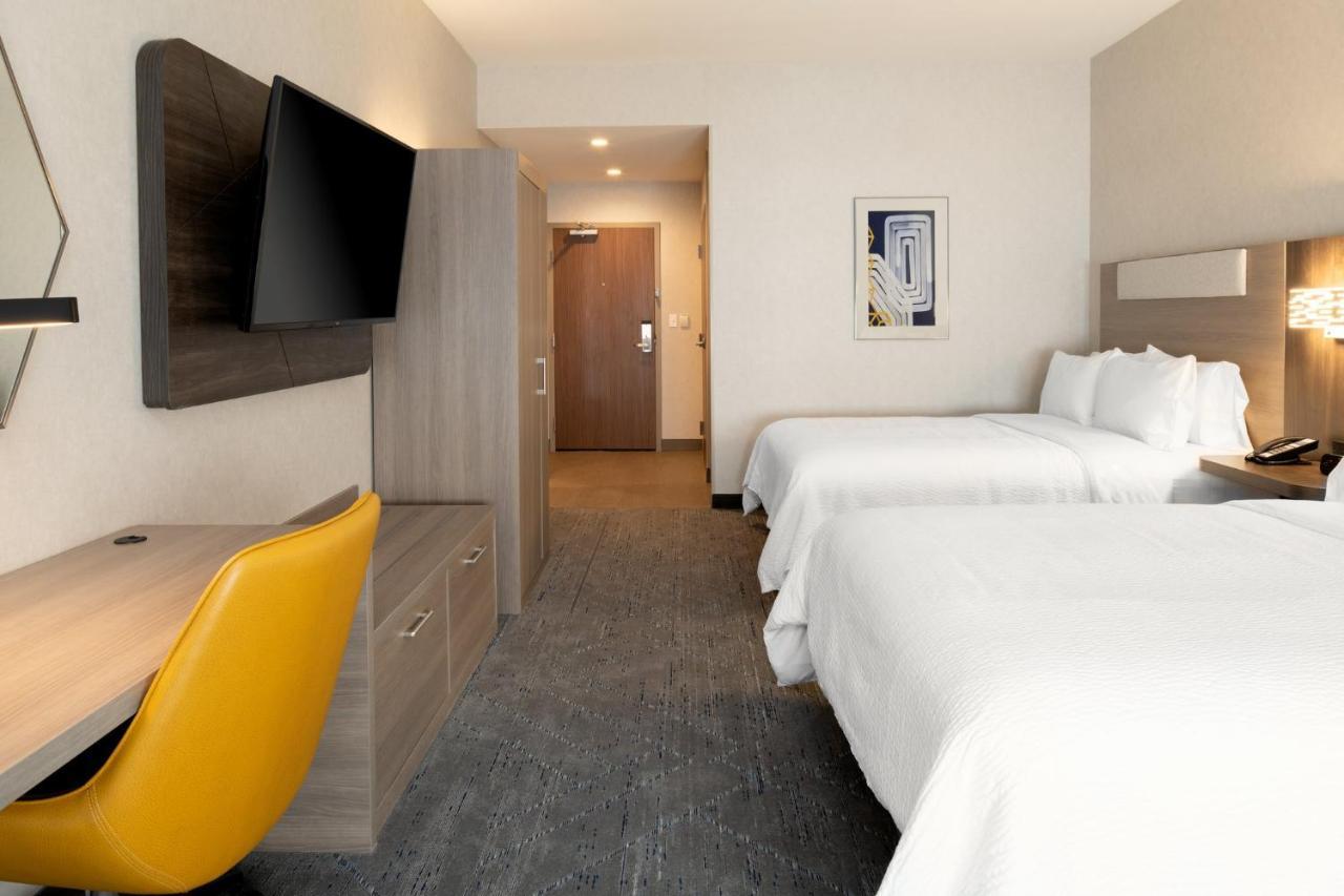Holiday Inn Express & Suites - Hollister By Ihg Экстерьер фото
