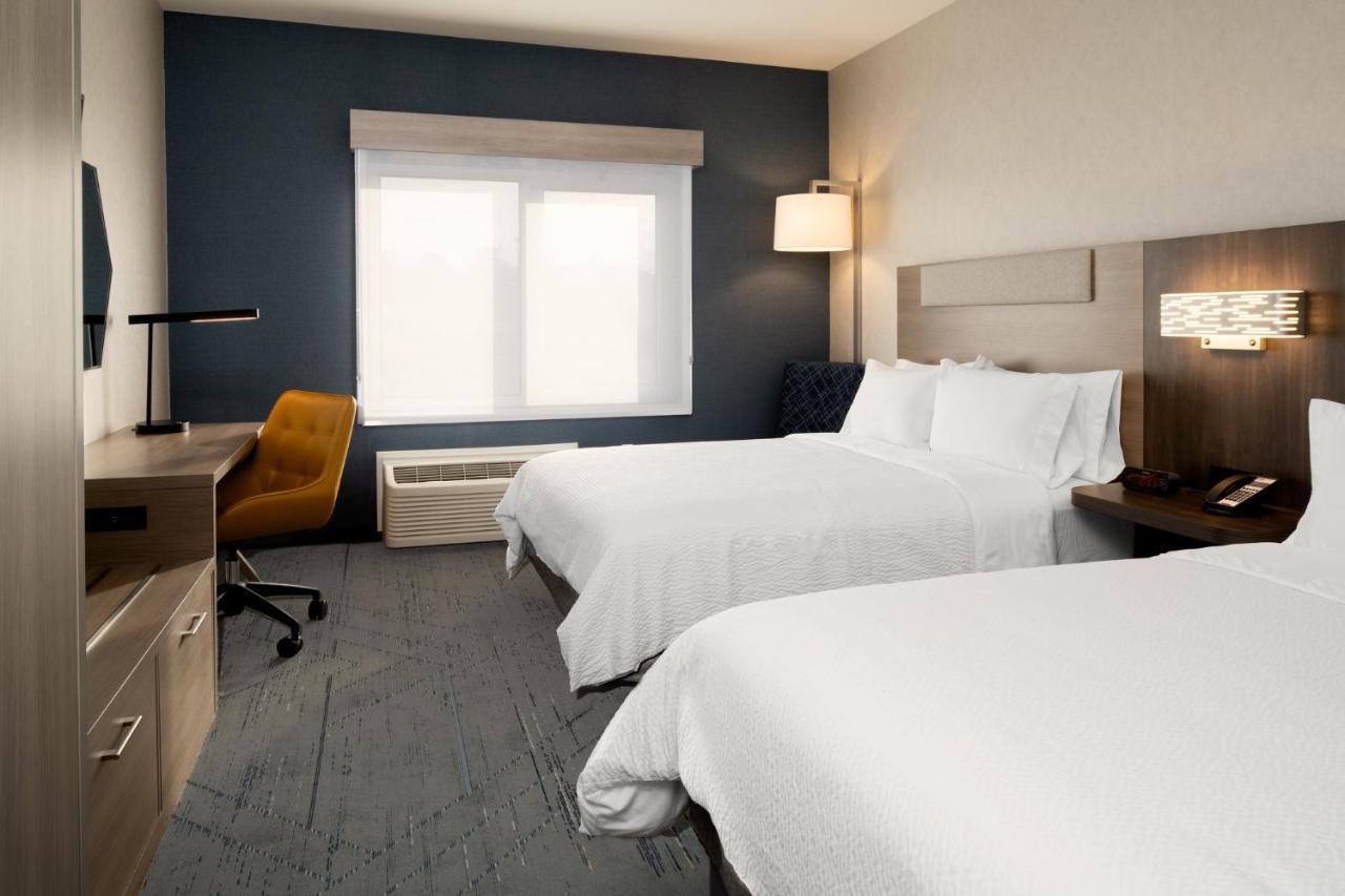 Holiday Inn Express & Suites - Hollister By Ihg Экстерьер фото