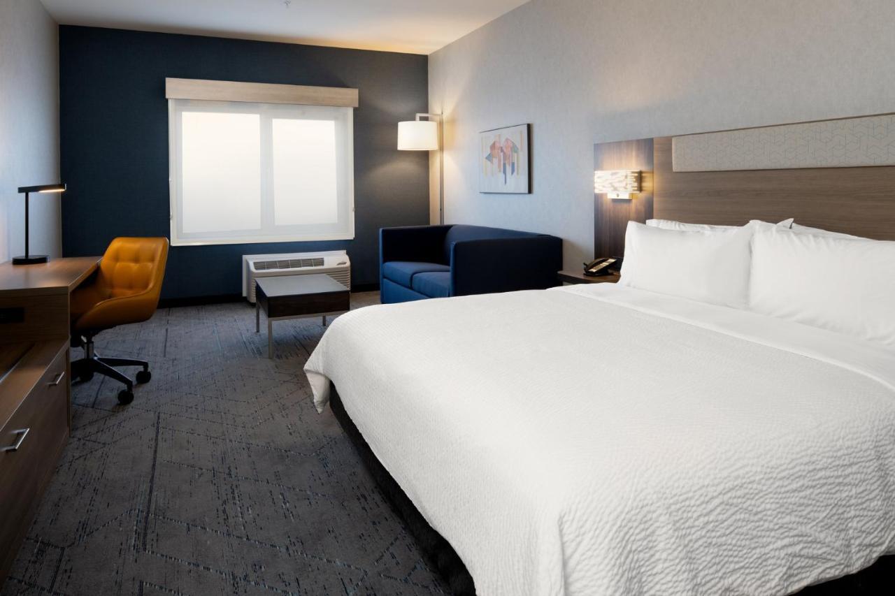 Holiday Inn Express & Suites - Hollister By Ihg Экстерьер фото