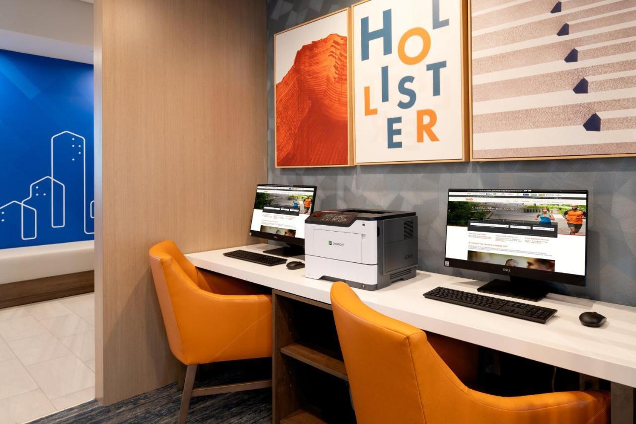 Holiday Inn Express & Suites - Hollister By Ihg Экстерьер фото