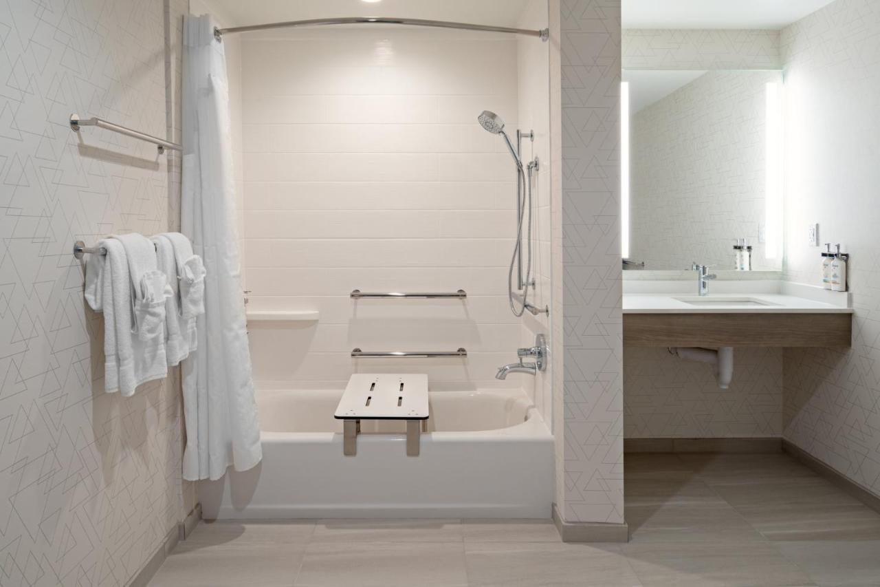 Holiday Inn Express & Suites - Hollister By Ihg Экстерьер фото